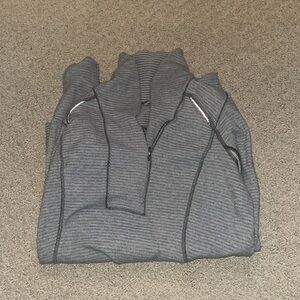 LULULEMON PULLOVER